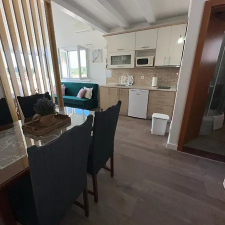 By The Sea Blace, Neretva Delta - Usce Neretve - 19890 *